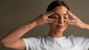 Durga Puja Special Face Yoga: Get a Natural Glow with Face Yoga, Lymphatic Drainage & Acupressure